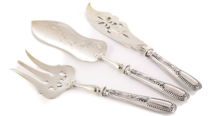 Komplet trzech sztućców serwingowych do ryb,...