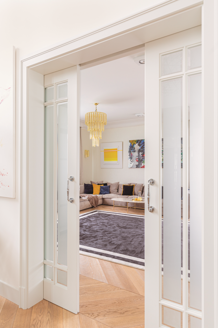 Drzwi, podobnie jak cała stolarka w domu,...