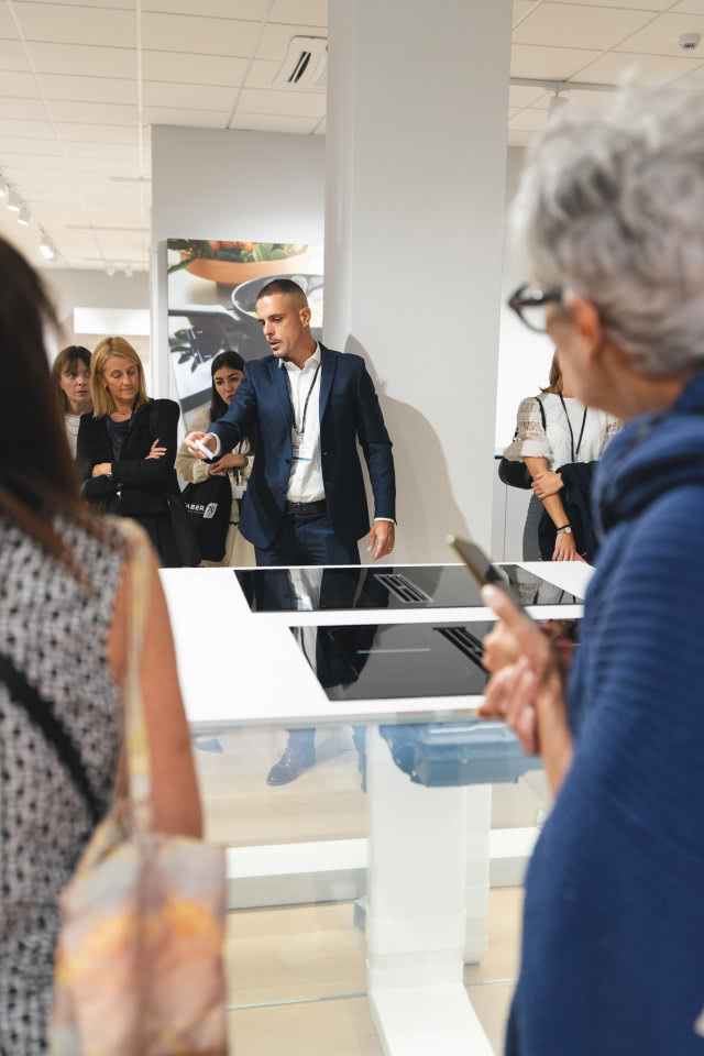 płyta indukcyjna z okapem