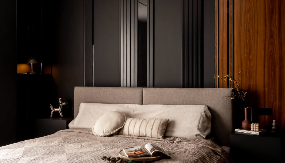 Czarny apartament dla rodziny. Dowód na to, że ciemny kolor to dobry pomysł