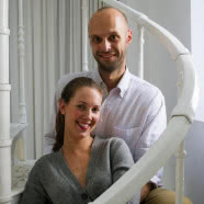 Ażurowe schody w mieszkaniu na poddaszu