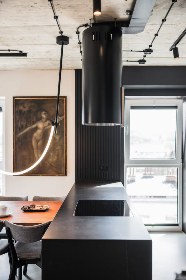 obrazy w mieszkaniu salon loft