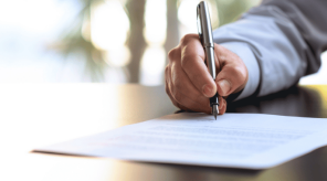 Na co zwrócić uwagę podpisując umowę na wynajem sprzętu budowlanego?