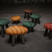 Więzy rodzinne
Stół z rodziny Succession,...