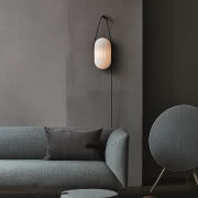 Lampa stojąca
z rodziny Pliverre,
projekt...