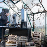 Wielkanoc pod strzechą - wiejski dom w Skandynawii