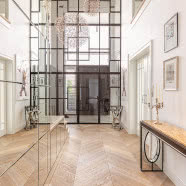 Ekskluzywny dom w Konstancinie w klasycznym stylu