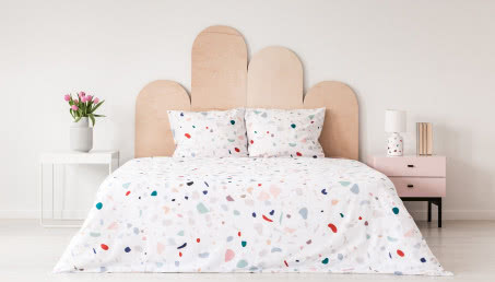 Zagłówek do łóżka - drewniany czy tapicerowany? Wady i zalety obu rozwiązań