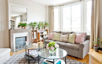 Pastelowe kolory w paryskim mieszkaniu