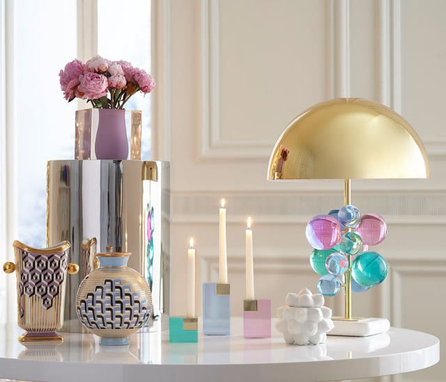 Kolorowe dodatki do wnętrz, projekt: Jonathan Adler