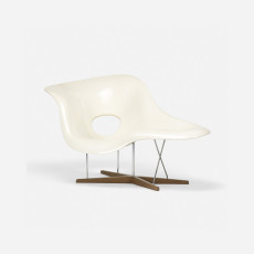 krzesło La Chaise, design Ray i Charles Eamesowie