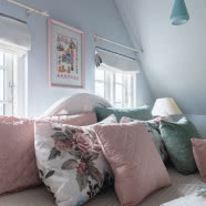 Wielkanoc pod strzechą - wiejski dom w Skandynawii