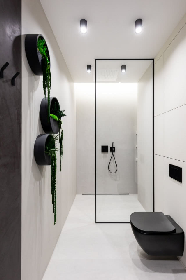  czarno-biała łazienka 