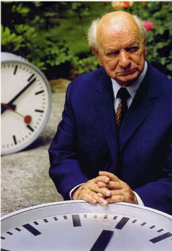Hans Hilfiker z projektem swojego zegara