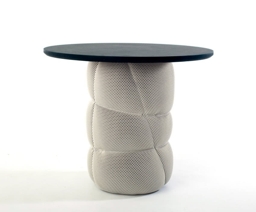 Więzy rodzinne
Stół z rodziny Succession,...