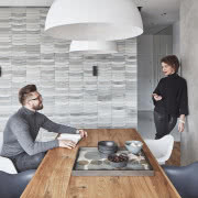 Proste, techniczne oświetlenie
w ciągu dnia nie...