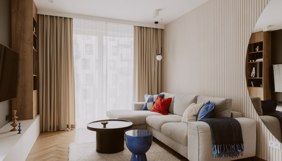 Mieszkanie od dewelopera całe w beżu. Projektantki ograły je w sprytny sposób!