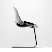 Pełnia światła
Forma lampy Dome narodziła się z...