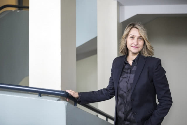 Joasia Krysa - kuratorka biennale. Zdjęcie Verna Kovanen.