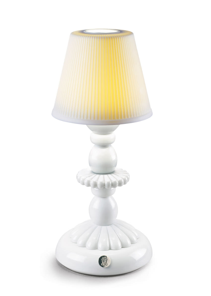 Lampa „Firefly” marki Lladró.
lladro-polska.pl