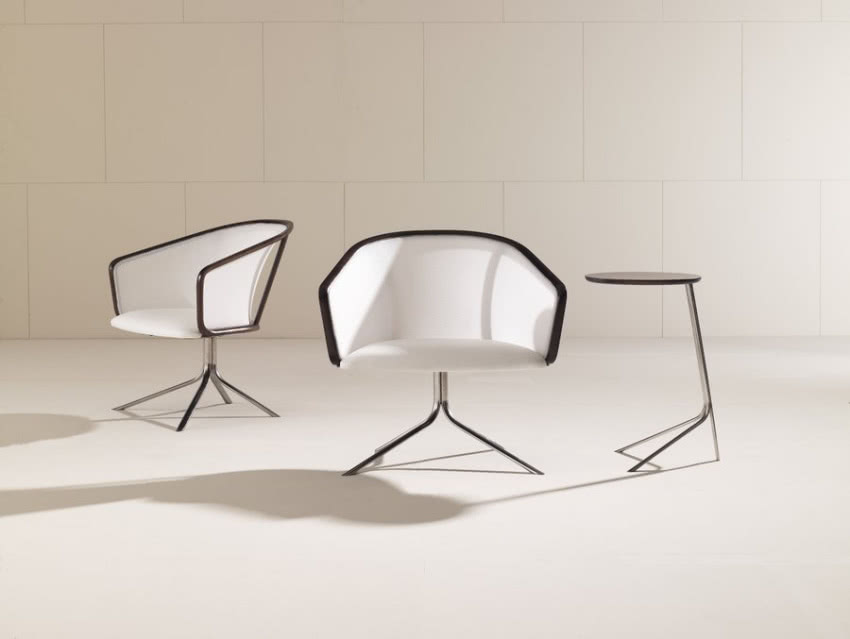 Black & white
Krzesła Nest charakteryzuje...