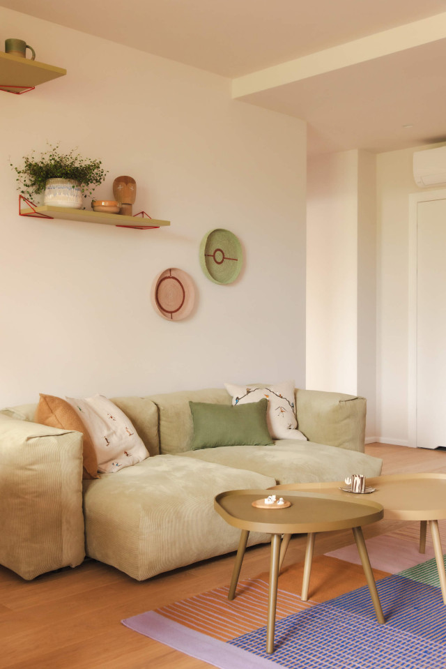 sofa w salonie