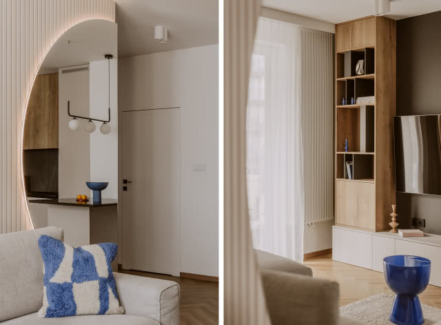 beżowy salon z kolorowymi dodatkami