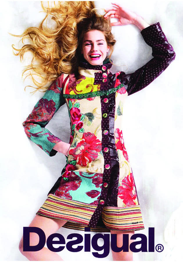 Sukienka firmy Designual.