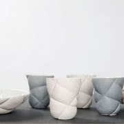 Więzy rodzinne
Stół z rodziny Succession,...