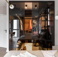 Gdańskie mieszkanie w stylu soft glam. Tu dominują obłe kształty!