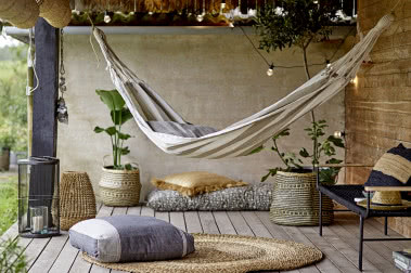 Dywan na taras i balkon - czy sprawdzi się na zewnątrz?