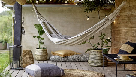 Dywan na taras i balkon - czy sprawdzi się na zewnątrz?