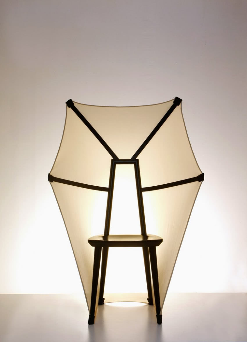 Krzesło nietoperz
To "latające" krzesło...