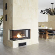 Kącik wypoczynkowy. Proste sprzęty, ascetyczna...