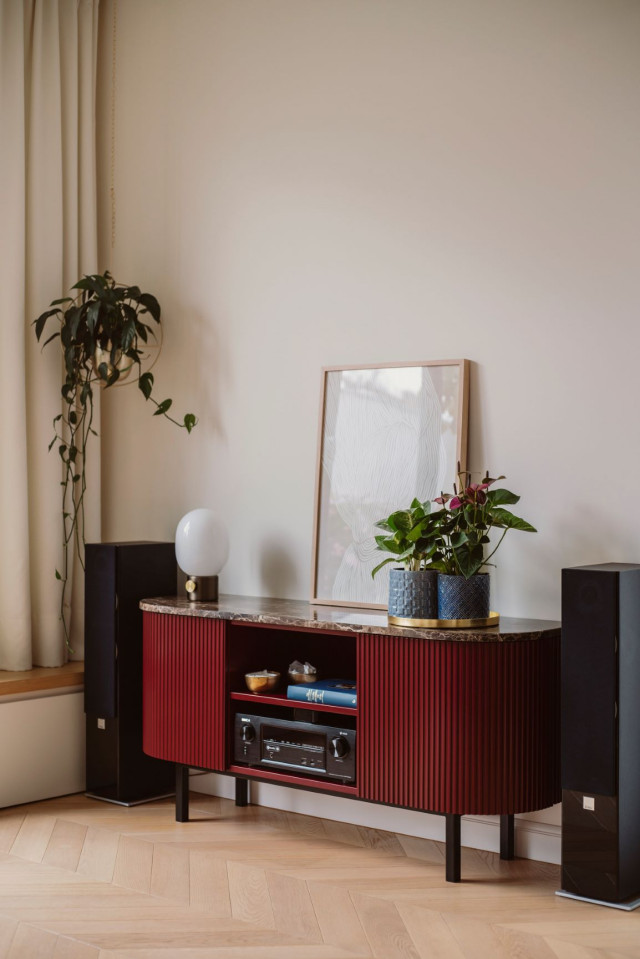 Szafka rtv w stylu vintage