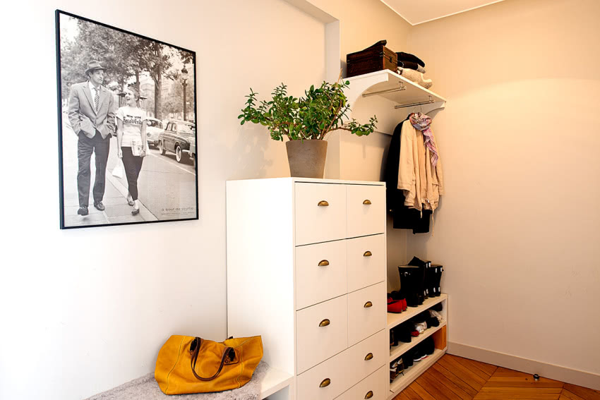 Przedpokój - prosty i funkcjonalny