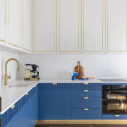 Całą zabudowę meblową sypialni poza...