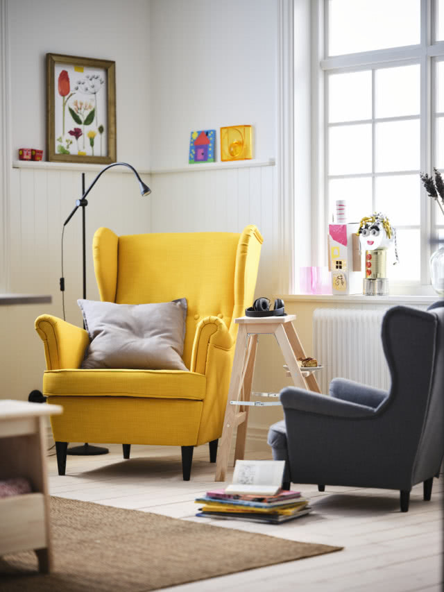 żółty uszak i mniejszy fotel dla dzieci