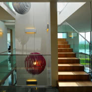 Nowoczesna architektura i widok na Tatry