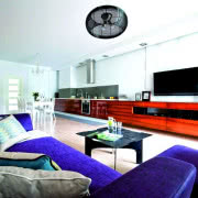 Przestrzeń dzienna. Długi ciąg robionej na...