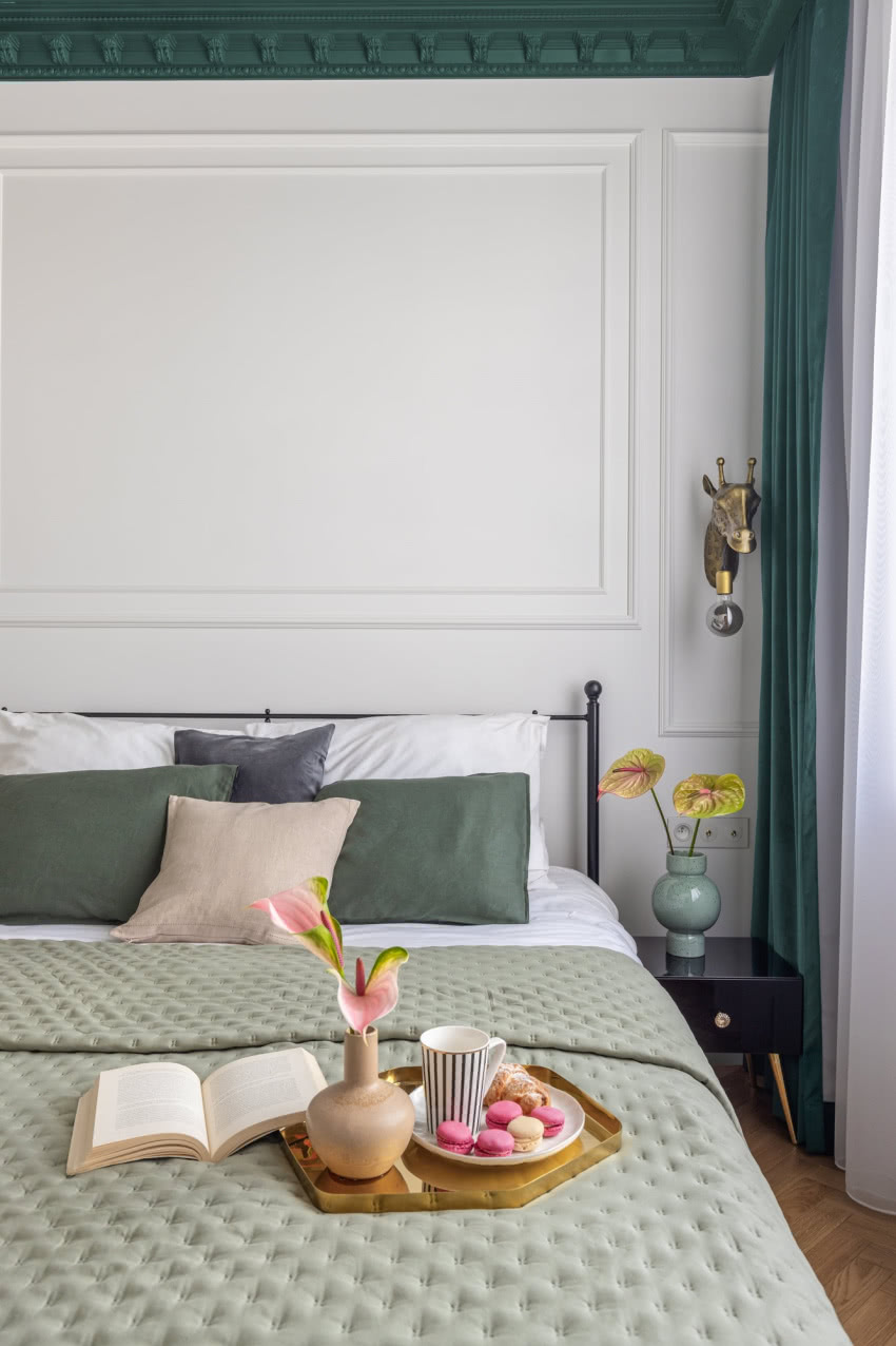 Całą zabudowę meblową sypialni poza...