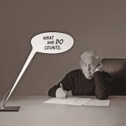 Lampa Oh Mei Ma
urzeka geometrią.
Powstała z...