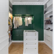 Całą zabudowę meblową sypialni poza...