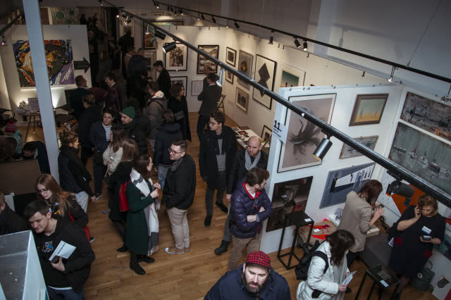 Stali w kolejce od 6 rano by nabyć grafiki Banksy'ego! Podsumowanie Targów Sztuki Dostępnej