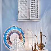 Wizerunki gejsz i tapeta z kwiatami jabłoni w...