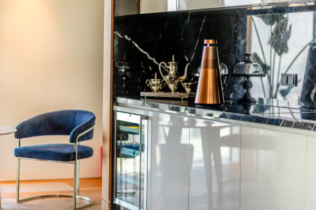 Bang & Olufsen to najbardziej zaawansowany system audiowizualny na świecie. Zestaw składający się z najnowszej generacji telewizora OLED i systemu głośników 5.1 