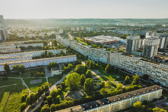 falowiec z lotu ptaka - najdłuższy mrówkowiec w Gdańsku