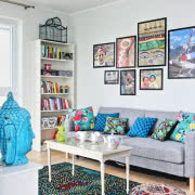 Wizerunki gejsz i tapeta z kwiatami jabłoni w...