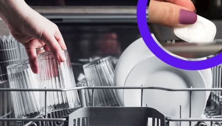 Domowe kostki do zmywarki są 10x wydajniejsze. Wystarczy kilka składników z kuchennej szafki