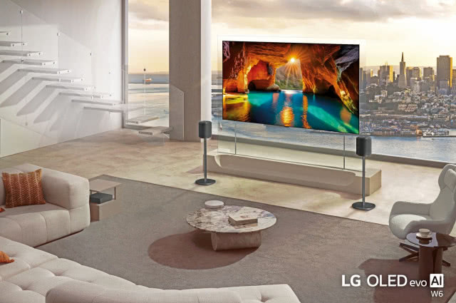 Telewizor LG OLED evo W6 Wallpaper z technologią True Wireless